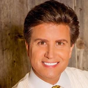 Meet your Posher, Raymond